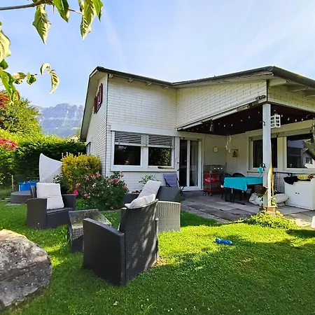 Country house Grosses Doppelzimmer In Privathaus Flums